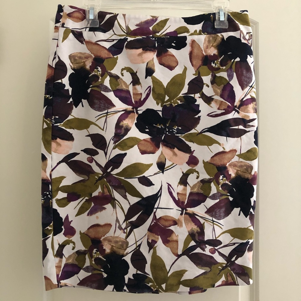 Ann Taylor floral skirt
